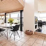 بيت للعطل Luxury Retreat With Sea View