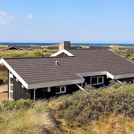Luxury Retreat With Sea View Tatil Evi Hjørring