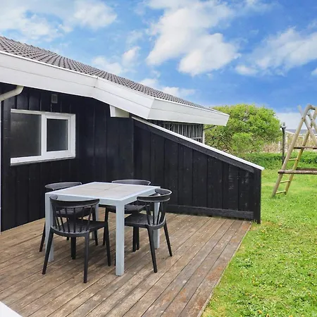 Luxury Retreat With Sea View Casa de Férias Hjørring