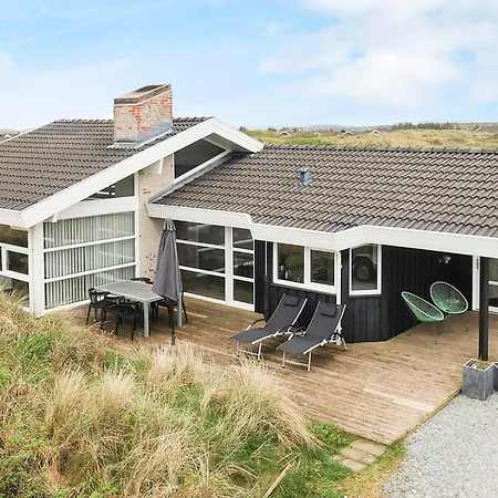 Luxury Retreat With Sea View