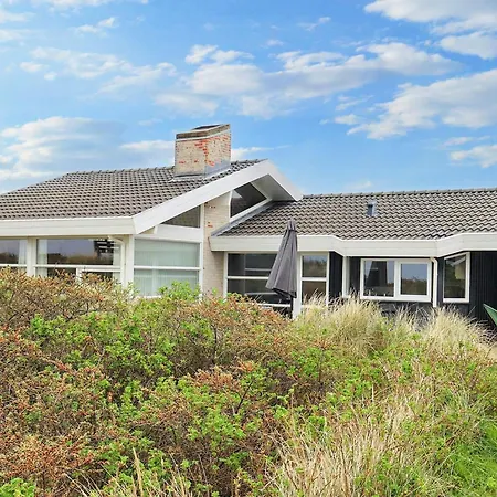 Luxury Retreat With Sea View Hjørring
