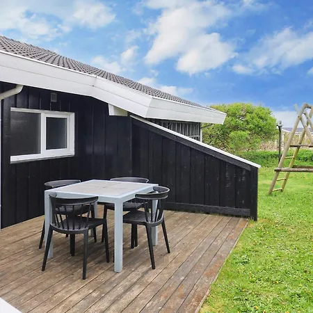 Luxury Retreat With Sea View Feriehus