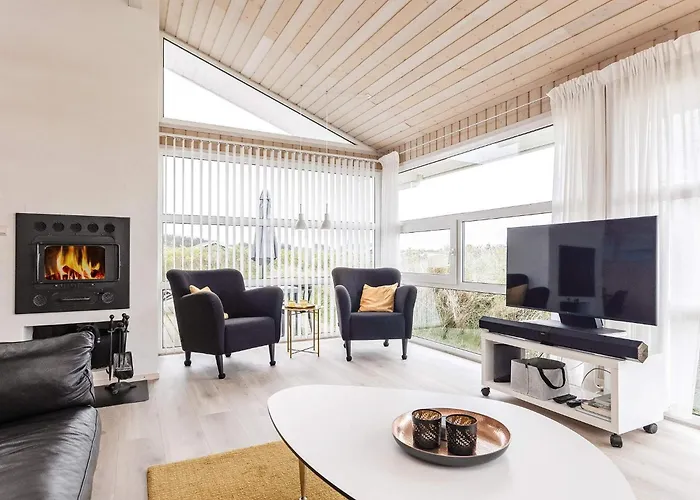Luxury Retreat With Sea View *