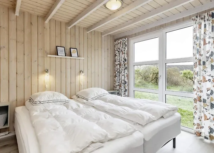 Luxury Retreat With Sea View 约灵