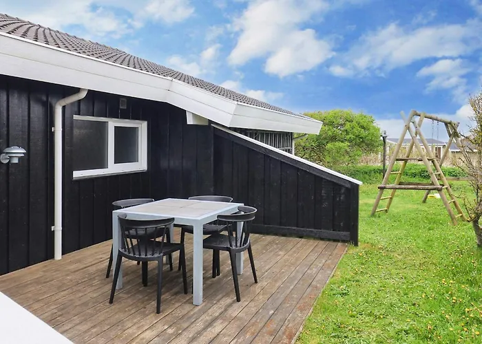 Luxury Retreat With Sea View Tatil Evi Hjørring