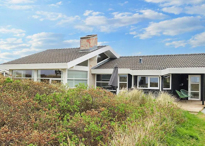 Luxury Retreat With Sea View *