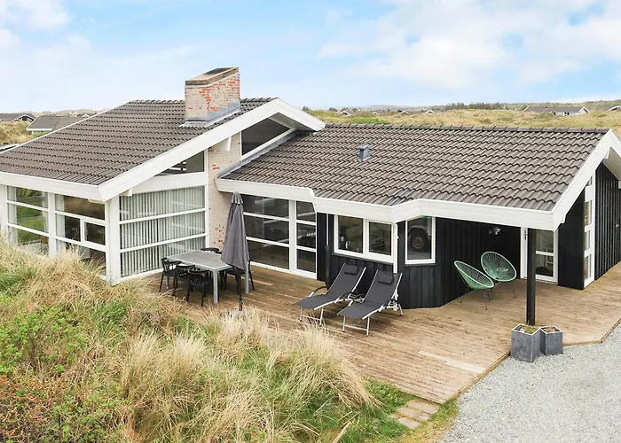 Luxury Retreat With Sea View